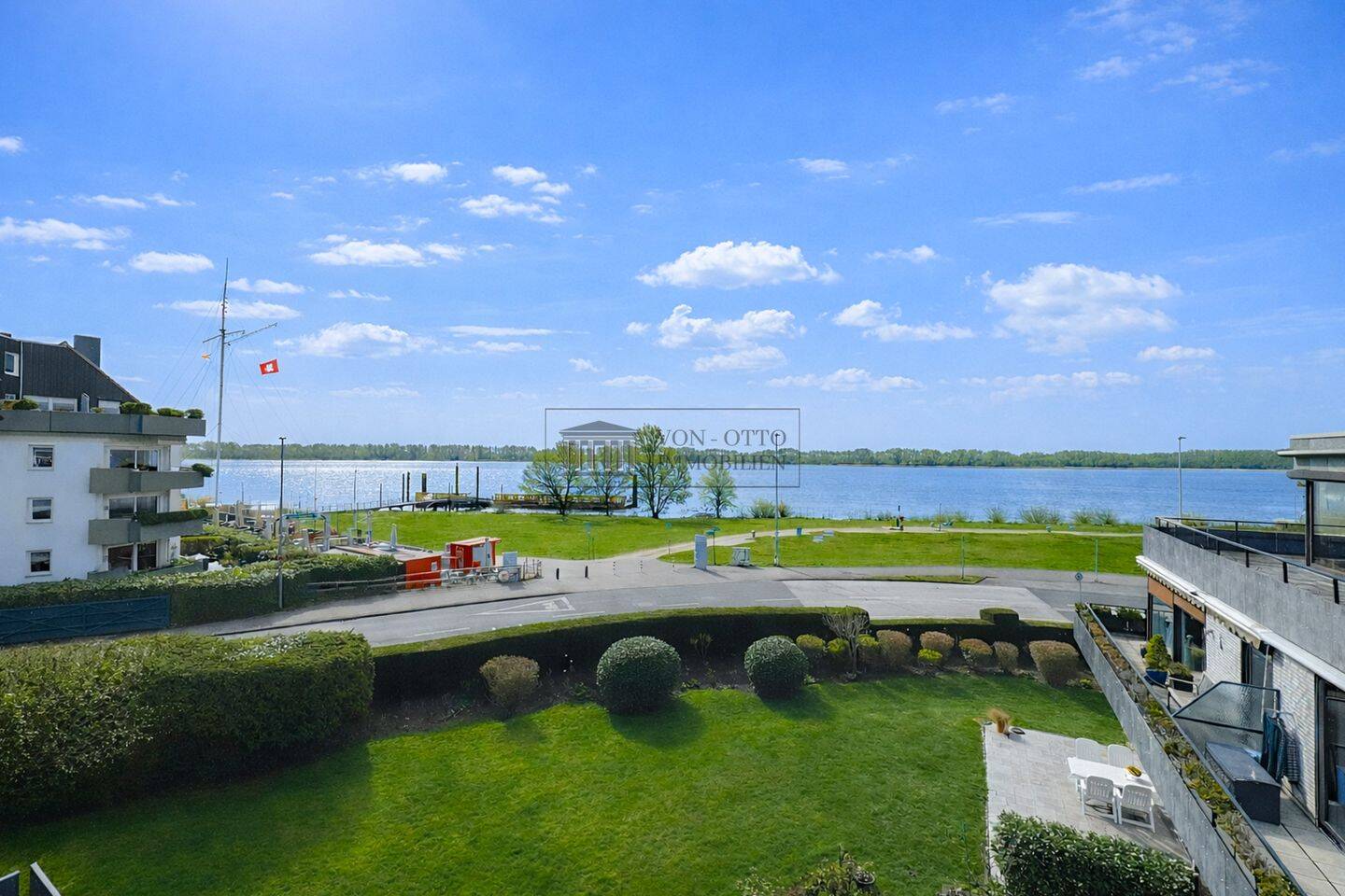 Penthouse am Wasser – Wohnen mit Weitblick, 22880 Wedel