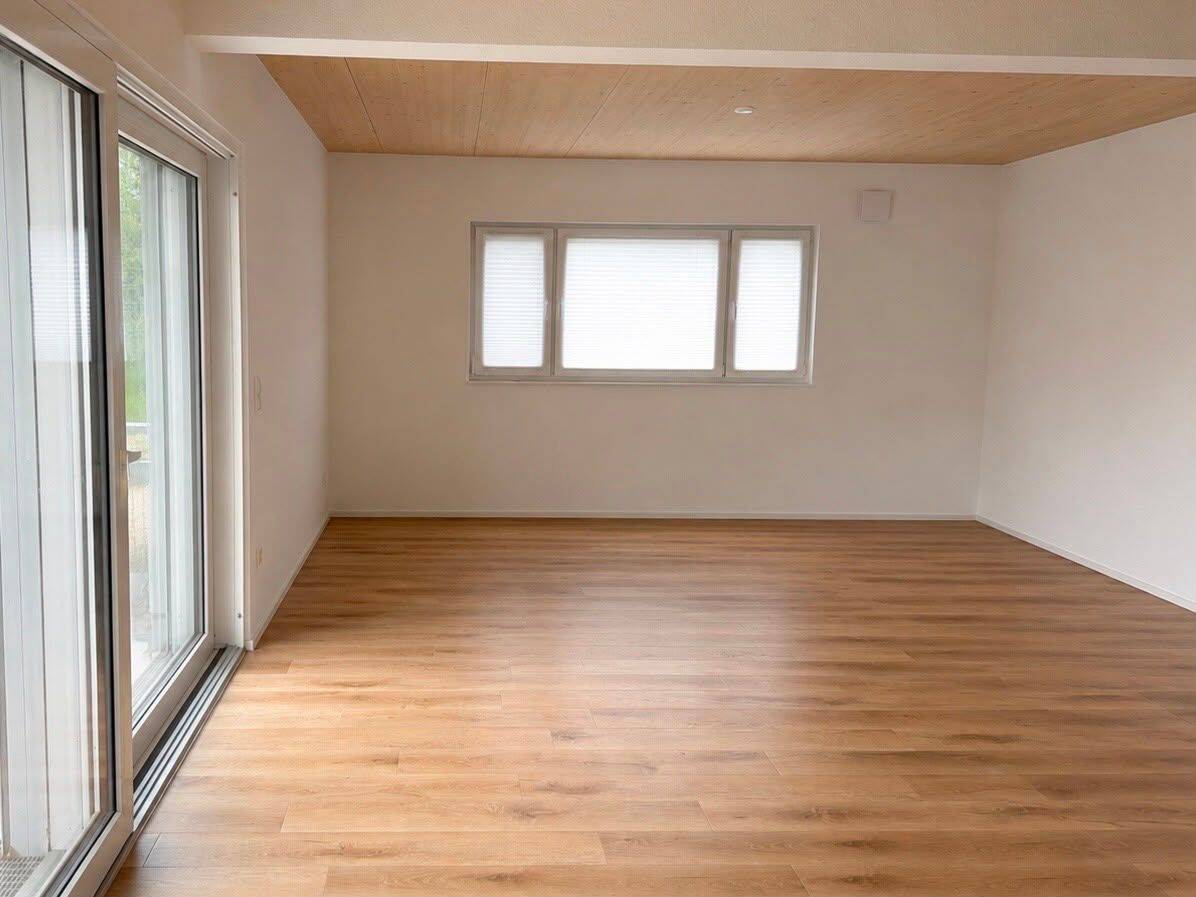 Ab sofort verfügbar – 4,5-Zimmer-Wohnung mit Terrasse in Weil im Schönbuch, 71093 Weil im Schönbuch