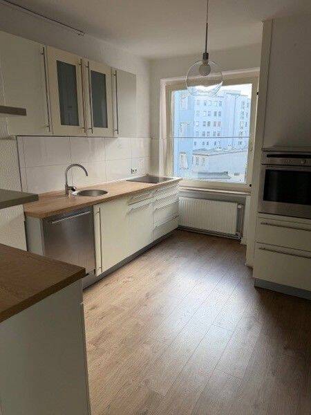 Stilvoll wohnen in bester Lage: Moderne 2-Zimmer-Wohnung mit Einbauküche – sofort verfügbar!, 30449 Hannover