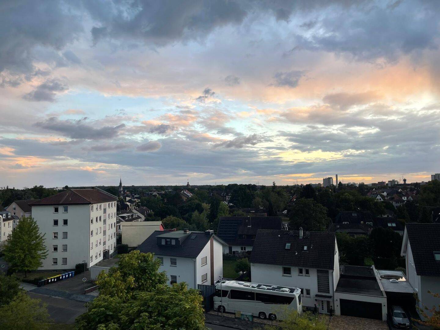 Über den Dächern von Kesselstadt – 3-Zimmer-Wohnung mit großem Balkon, 63454 Hanau