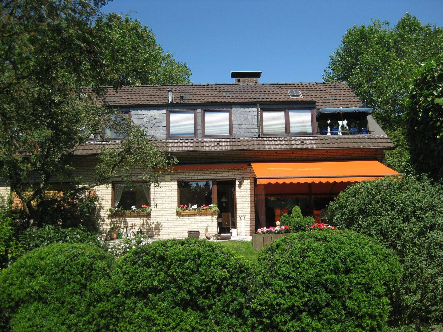 Attraktive, naturnahe Lage am Sportpark Duisburg-Wedau. ***Kein Kinderzimmer***, 47055 Duisburg (Neudorf-Süd Wanheim-Angerhausen Wanheimerort)