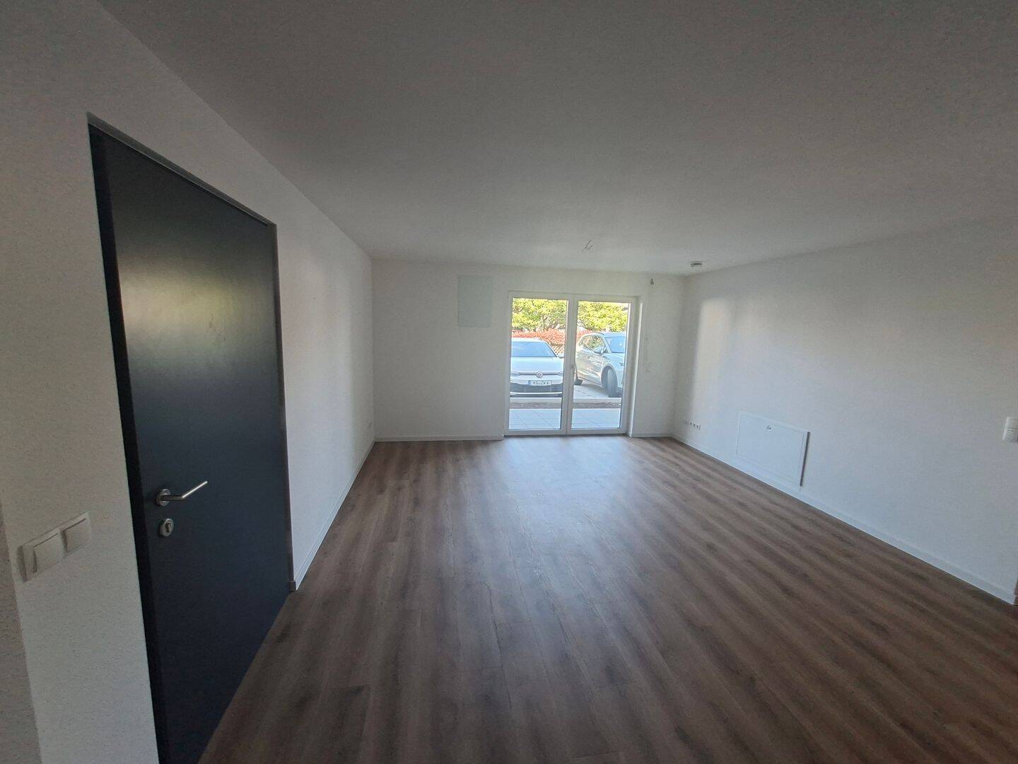 Salz Mietwohnung im Erdgeschoss inkl. Einbauküche Stellplatz Aufzug KFW40 Nähe Bad Neustadt Saale, 97616 Salz