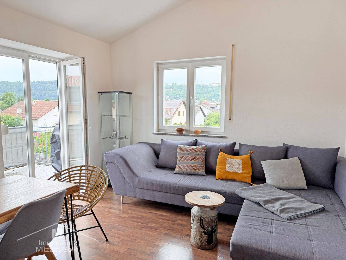 Schmucke 2-Zimmer-DG-Wohnung mit EBK in ruhiger u. sonniger Lage von Beilngries, 92339 Beilngries