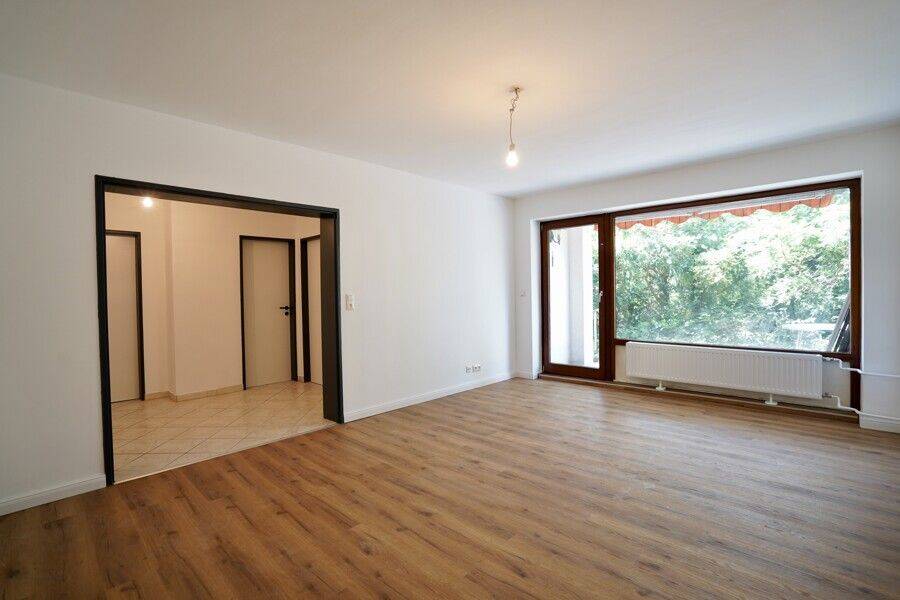 Renovierte 2-Zimmer-Eigentumswohnung im Hochparterre mit Terrasse, 27356 Rotenburg (Wümme)
