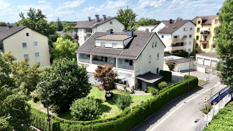 Interessantes Mehrfamilienhaus mit 6 Wohneinheiten und großem Grundstück in Rosenheim!, 83026 Rosenheim (Aising Happing Pang Süd)