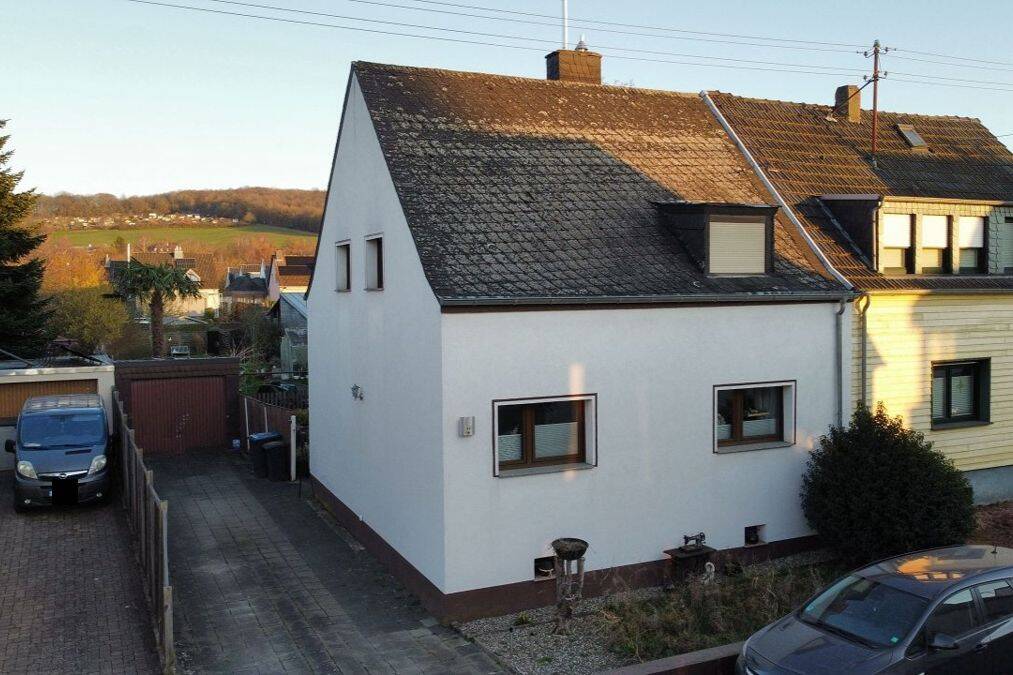 Gepflegte Doppelhaushälfte mit Garten in Trier-Feyen, 54294 Trier