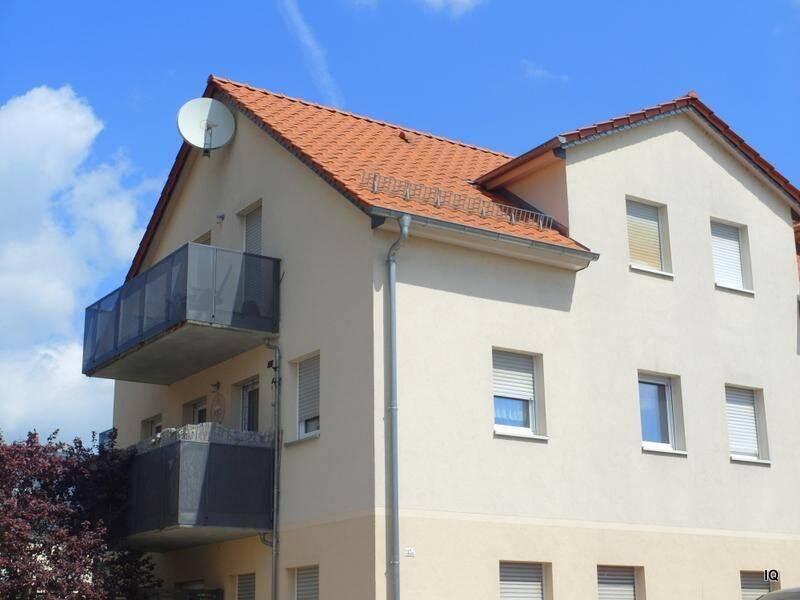 Ab Mitte August 2026: 3-Zimmer-Wohnung im 1.OG mit Balkon, halboffener Küche und PKW-Stellplatz, 1689 Weinböhla