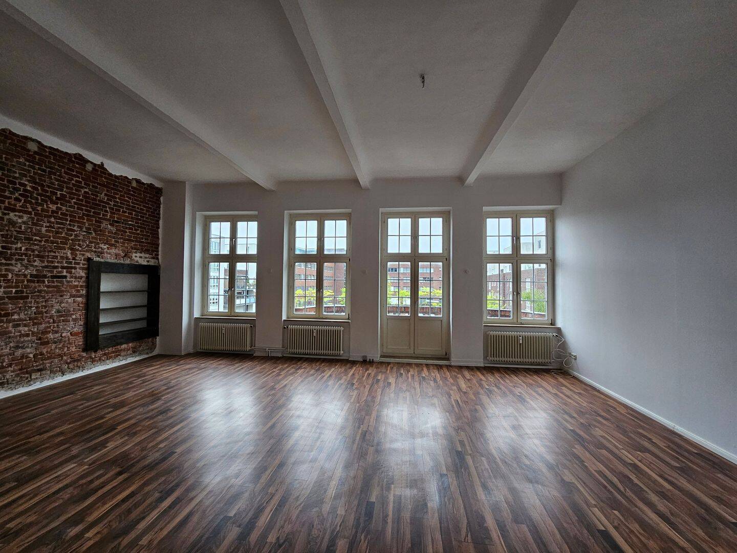 Loftartig! – seltene Gelegenheit! Exclusive Wohnung im Stadtzentrum!, 26382 Wilhelmshaven (Bant Heppens Innenhafen Innenstadt Siebethsburg)