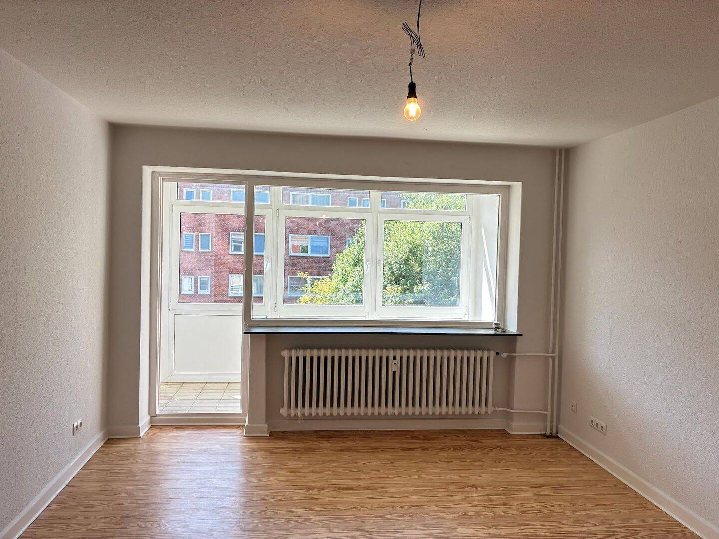 4-Raumwohnung mit Loggia ab 01.08.2026 zu vermieten., 24149 Kiel (Neumühlen-Dietrichsdorf)