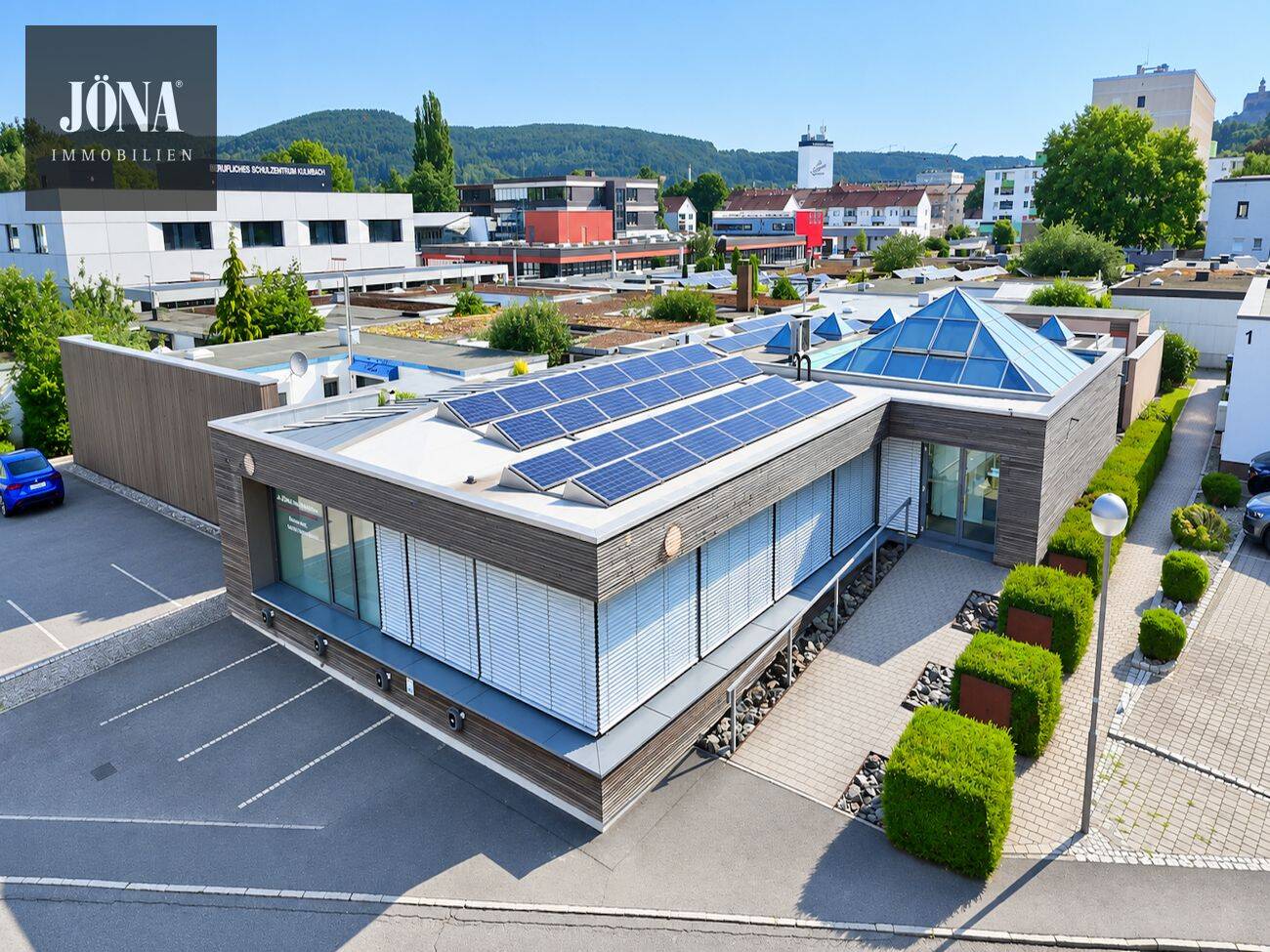 Architektonisch außergewöhnliche Gewerbeimmobilie für Praxis, Büro oder Dienstleistung, 95326 Kulmbach