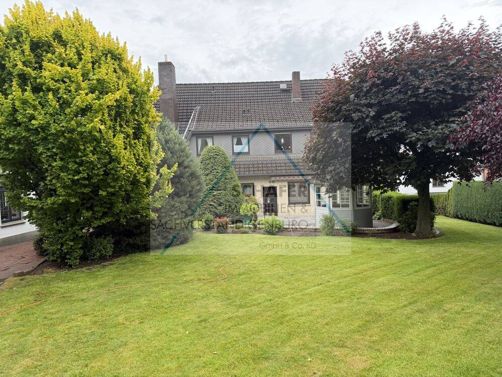 Zweifamilienhaus mit Gewerbefläche zu verkaufen, 27211 Bassum