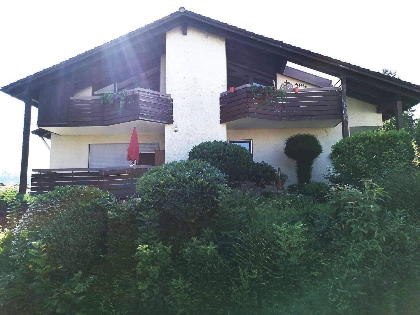 Zur ANLAGE (4,0%): Renovierte 1-Zi.-OG-Whg. mit großem Balkon, EBK und Kfz-Stellplatz, 88131 Bodolz
