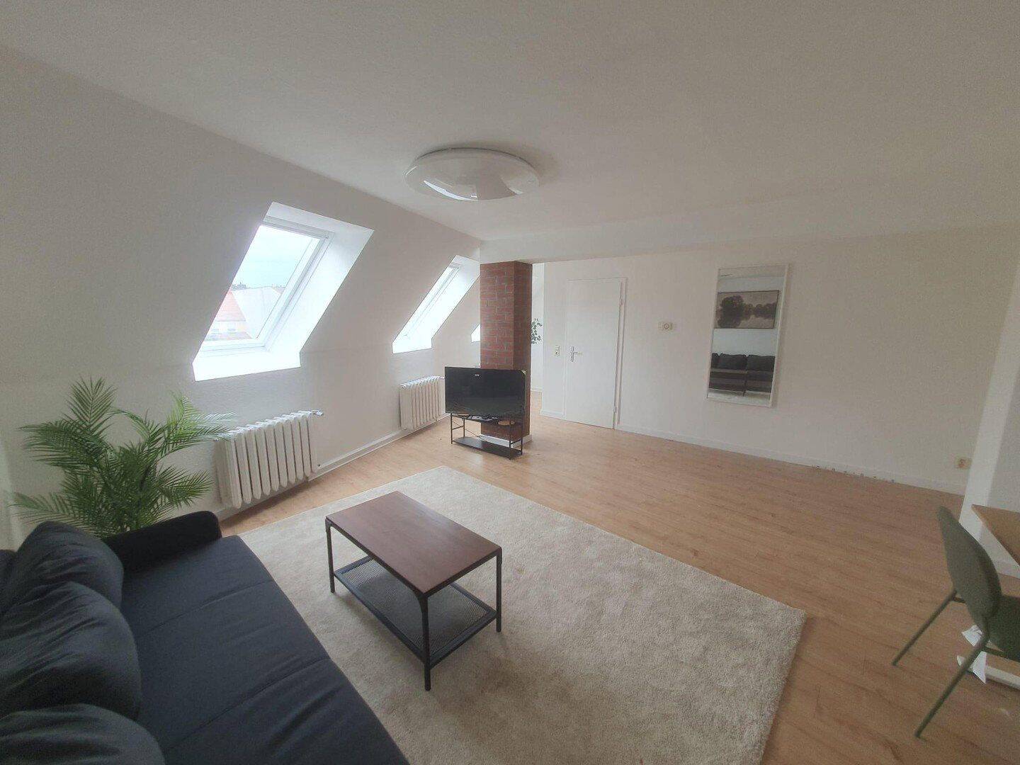Möbliertes WG-Zimmer in top Lage – einfach einziehen! (Mittelstraße, DG-Maisionette), 15517 Fürstenwalde/Spree