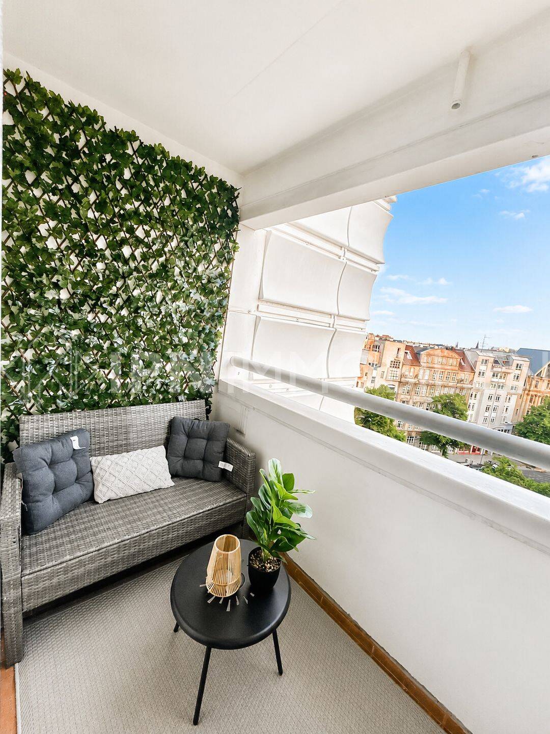 Bezugsfreies möbliertes Apartment mit Balkon in Berlin Mitte unmittelbar des Checkpoint Charlie, 10969 Berlin (Friedrichshain-Kreuzberg Kreuzberg Mitte)
