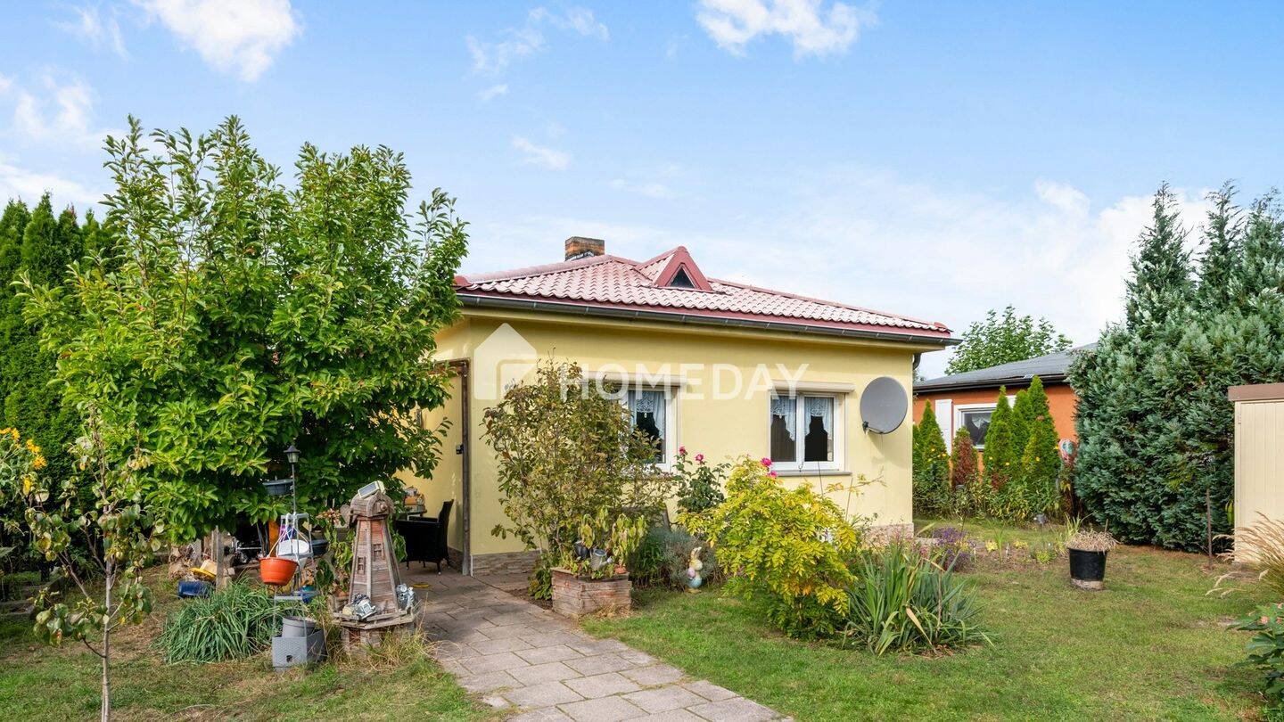 Ein Zuhause mit Herz: saniertes Einfamilienhaus mit Kamin und Gartenidylle, 13127 Berlin (Pankow)