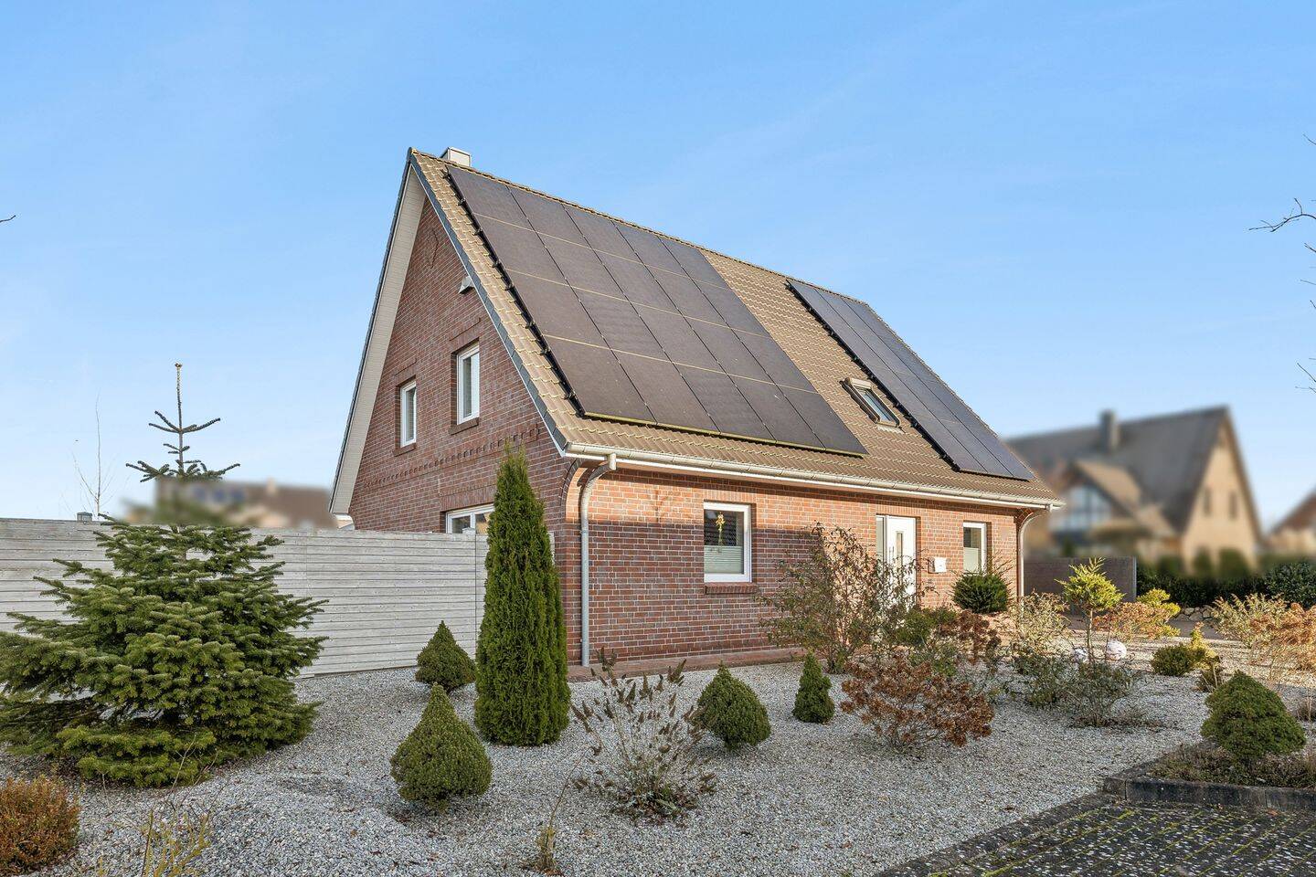Niebüll! Exklusives, energieeffizientes Haus mit viel Platz kurz vor Sylt, 25899 Niebüll