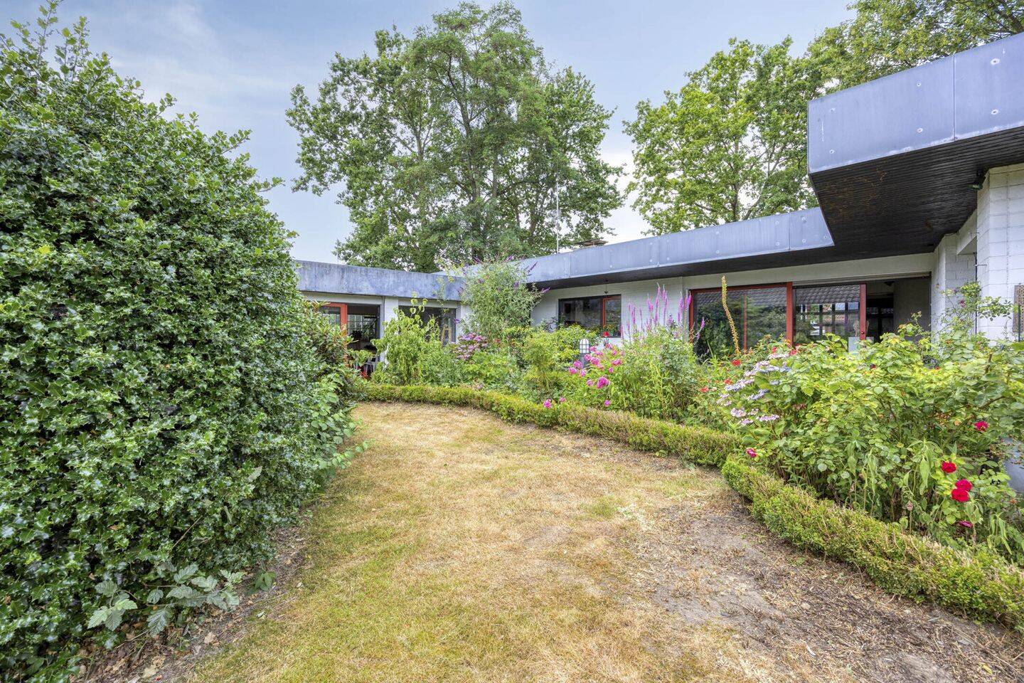 Dieser Winkelbungalow ist perfekt für Kaminabende, Gartentage und Familienfeiern., 44581 Castrop-Rauxel