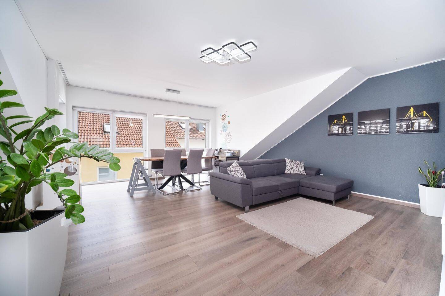 Helle Wohnung mit hochwertiger Ausstattung und Balkon, 78647 Trossingen