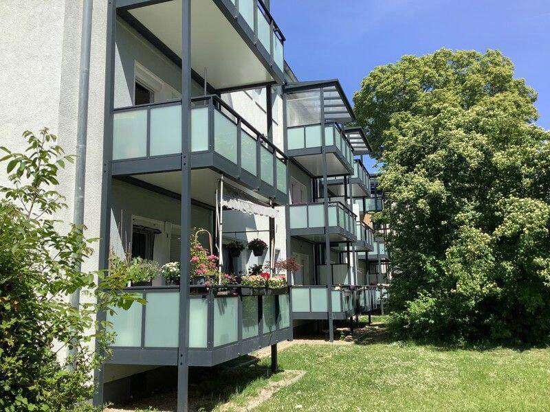 Sanierte 3 Zimmerwohnung mit Balkon, 60488 Frankfurt am Main (Hausen Praunheim Rödelheim)