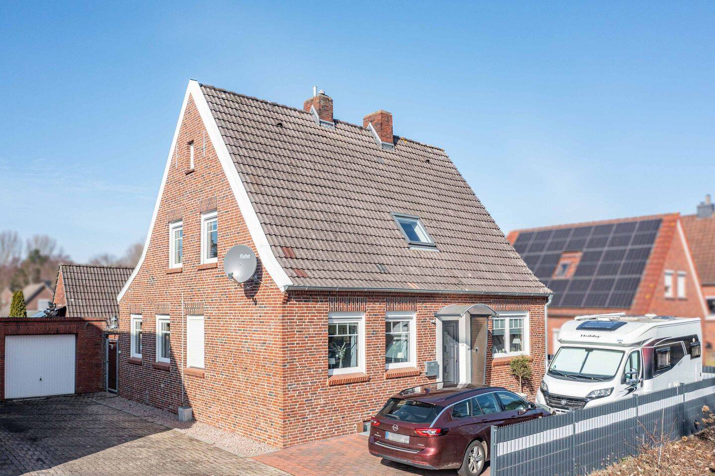 Jetzt entdecken: EFH mit Kamin, Wintergarten & viel Platz, 26725 Emden