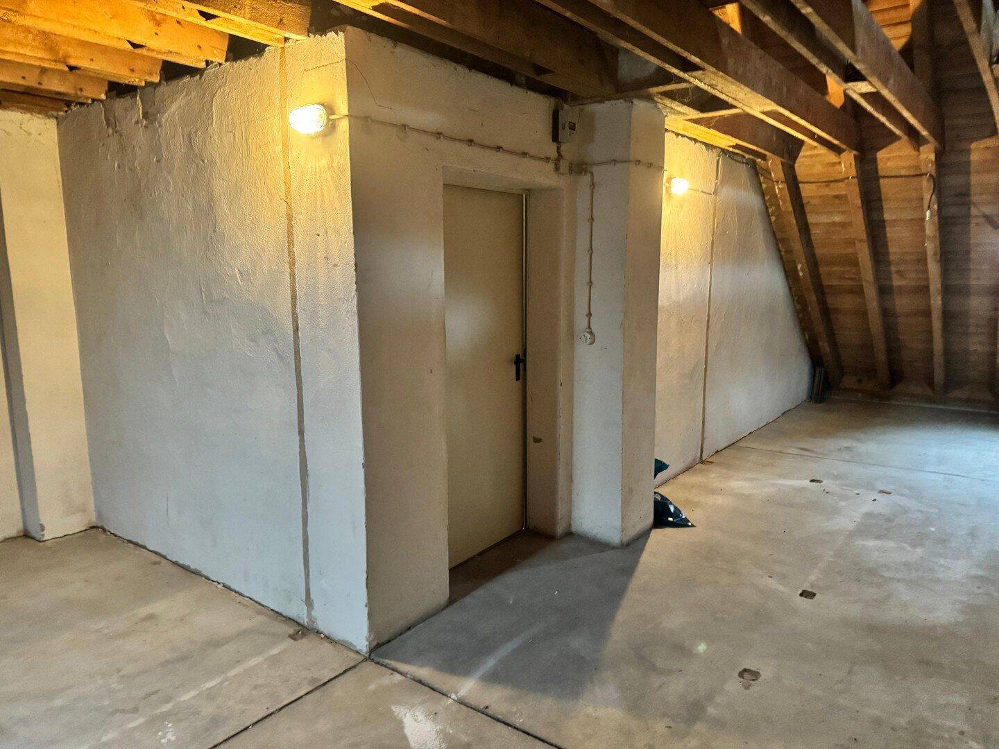 Provisionsfrei v. Eigentümer! Ausbaufähiger Dachboden + Einzelgarage in zentraler Lage in Bayreuth, 95447 Bayreuth (Altstadt Birken Glocke Meyernberg Saas)