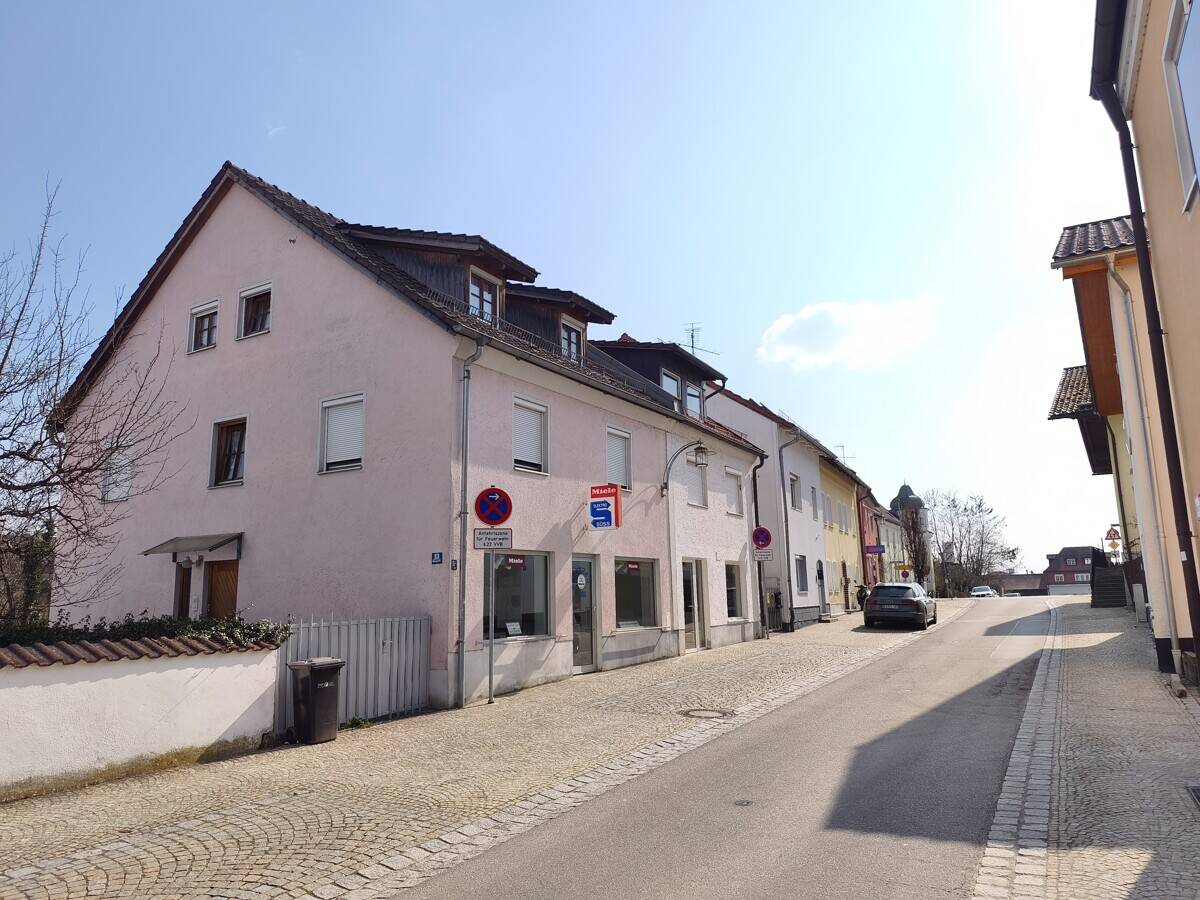 Laden + 4 Wohnungen Nh. Marktplatz Hengersberg m. 640 m2 Grundstück + evtl. Baumöglichkeit, 94491 Hengersberg