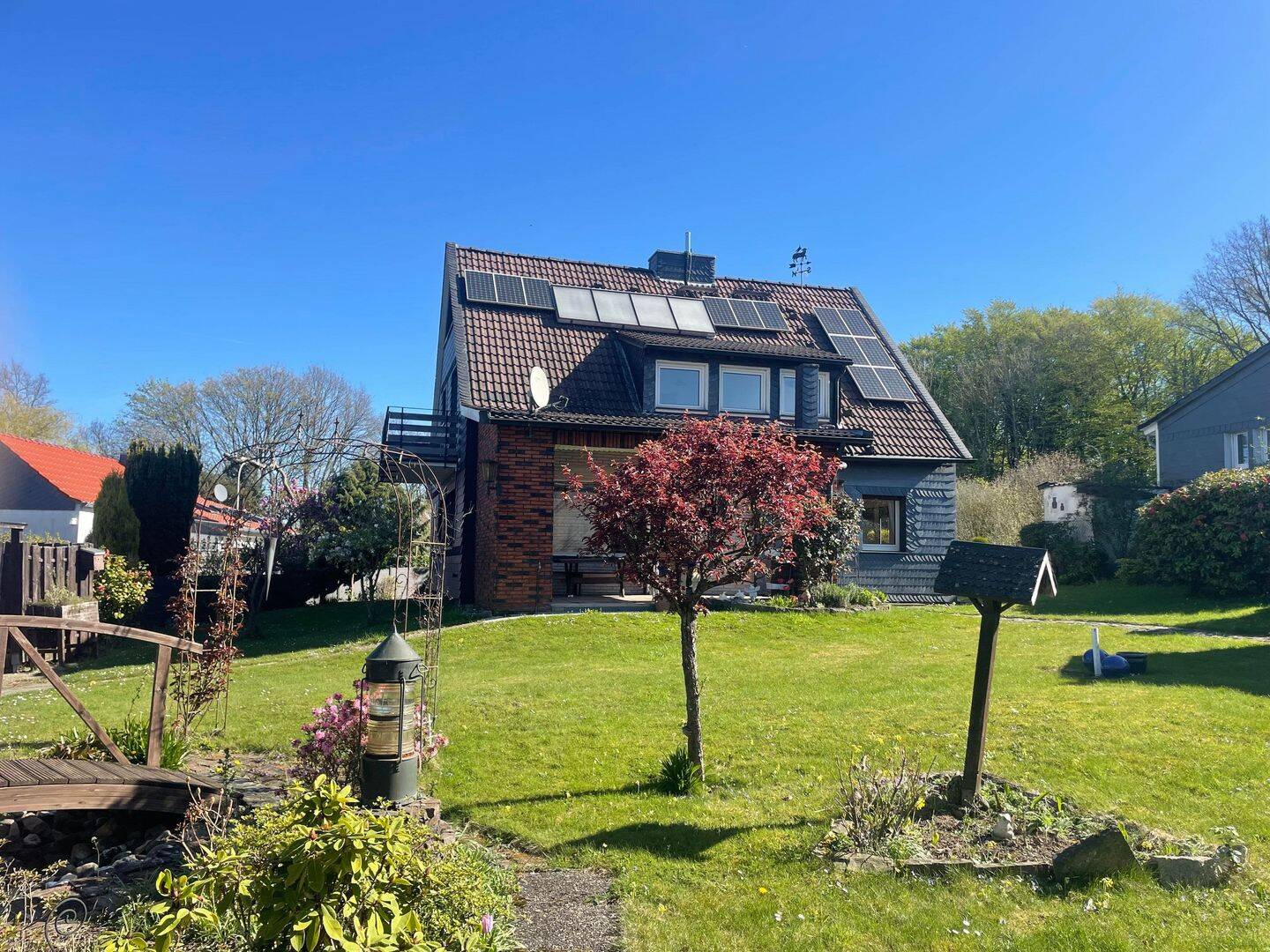 Ihr neues Zuhause: Wunderschönes Einfamilienhaus mit großem Gartenparadies, 42781 Haan