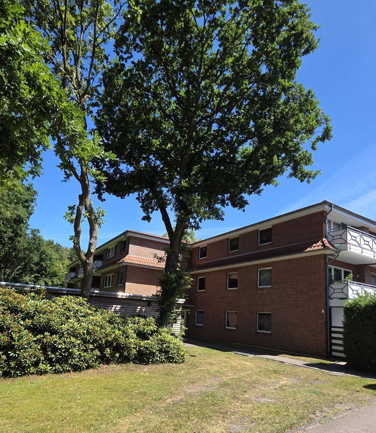 OG Eigentumswohnung mit Balkon und TG Platz zu verkaufen, 26125 Oldenburg (Oldb) (Donnerschwee Etzhorn Nadorst Ofenerdiek Ohmstede)
