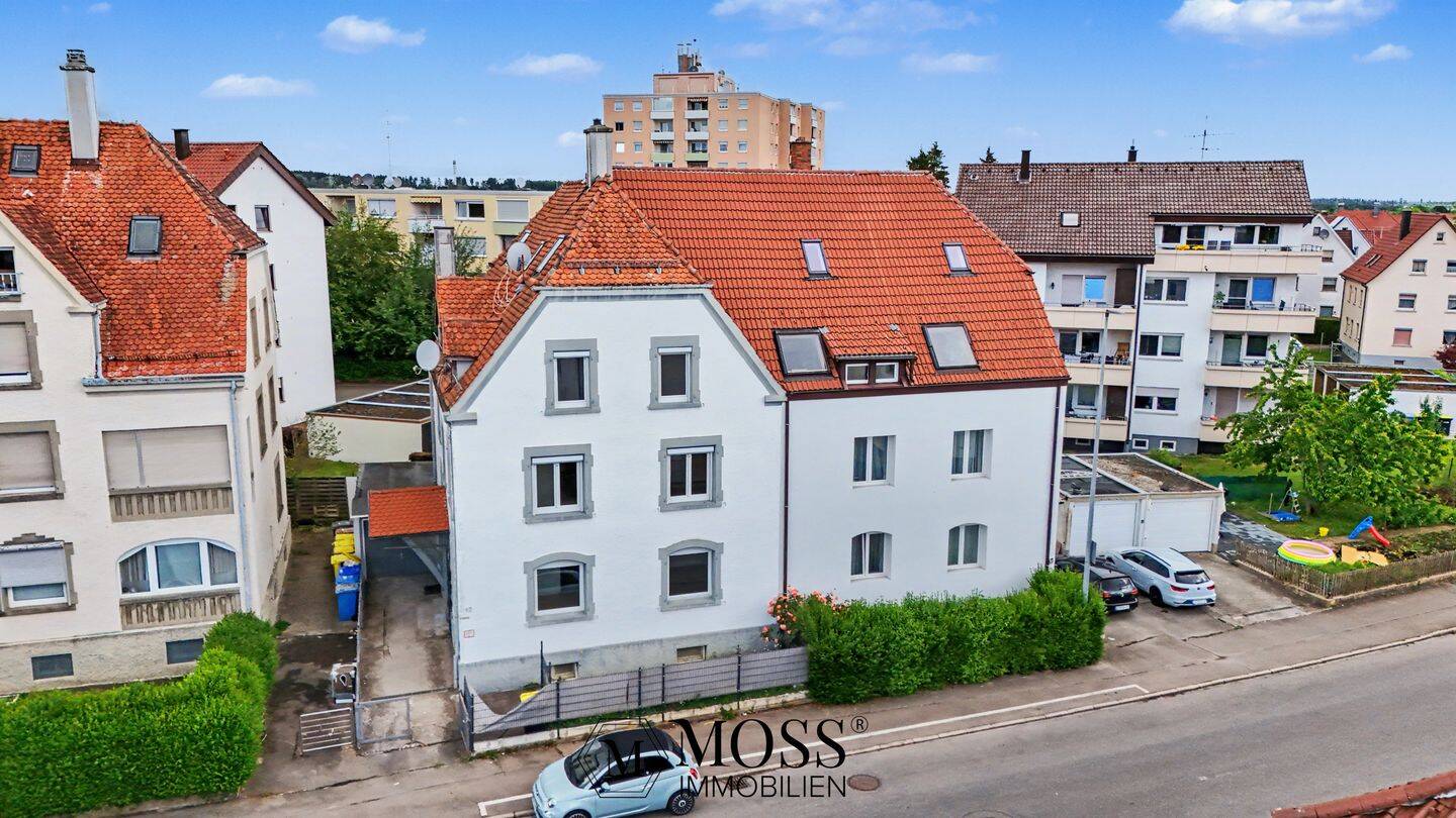 Raumgefühl auf zwei Ebenen mit ausgebauter Bühne, 78647 Trossingen