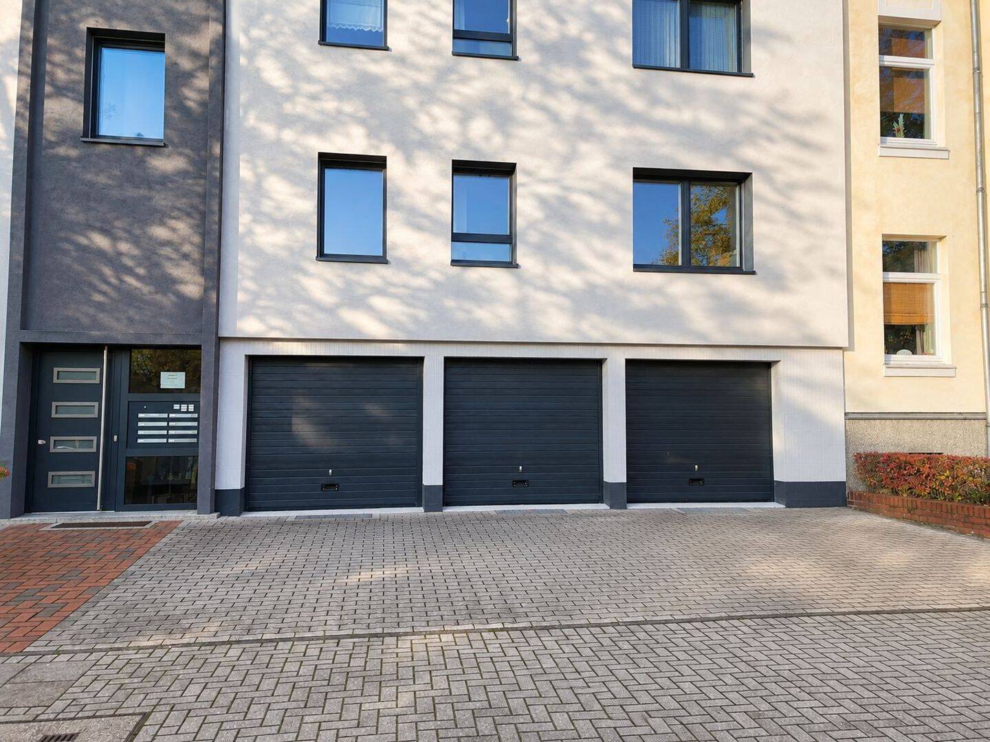 Helle 3-Zimmer-Wohnung mit Balkon in Hannover-Voltmerstraße, 30165 Hannover