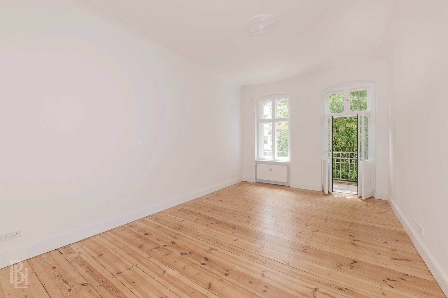 Top sanierte 2-Zimmer-Wohnung mit Balkon und Aufzug im Samariterkiez!, 10247 Berlin (Friedrichshain-Kreuzberg Friedrichshain Prenzlauer Berg)