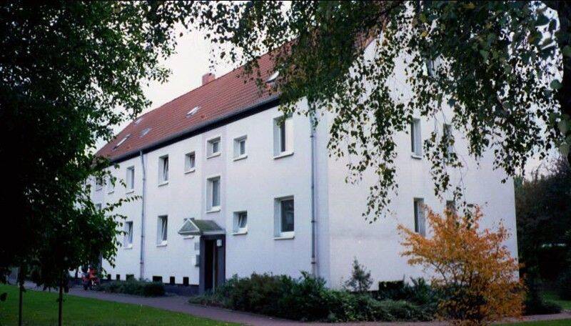 *Traute Zweisamkeit in dieser bezugsfertigen 2-Zimmer-Wohnung**, 47138 Duisburg (Mittelmeiderich Neumühl Obermeiderich Ruhrort Untermeiderich)
