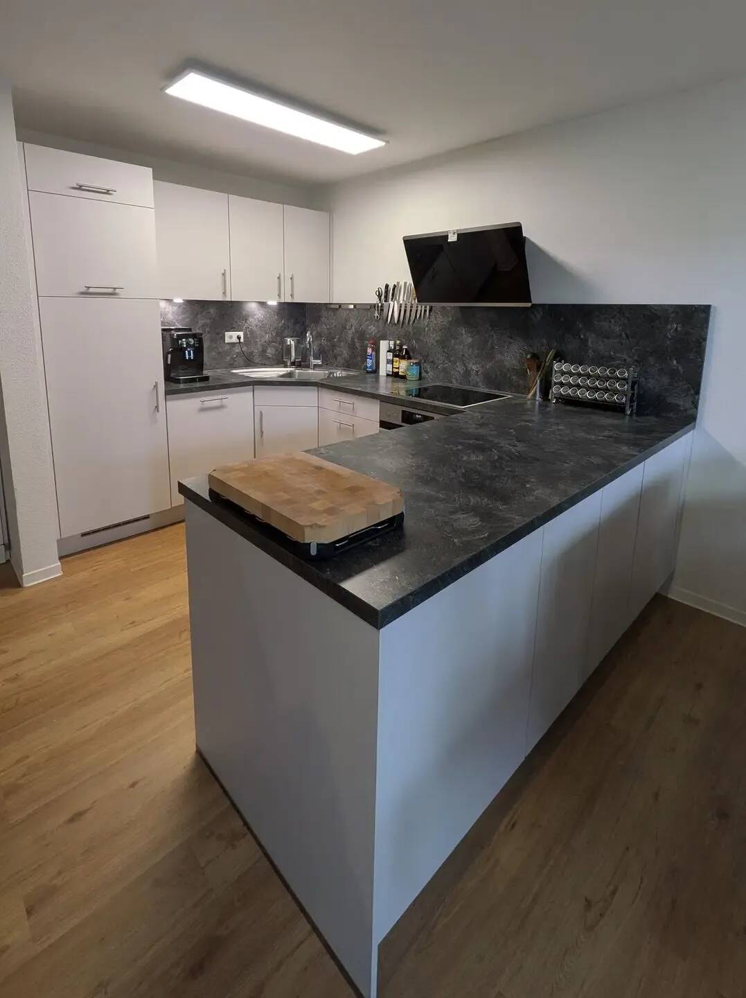 Nachmieter gesucht: Hochwertige Einbauküche in 3-Zimmerwohnung mit Blick ins Grüne, 52072 Aachen