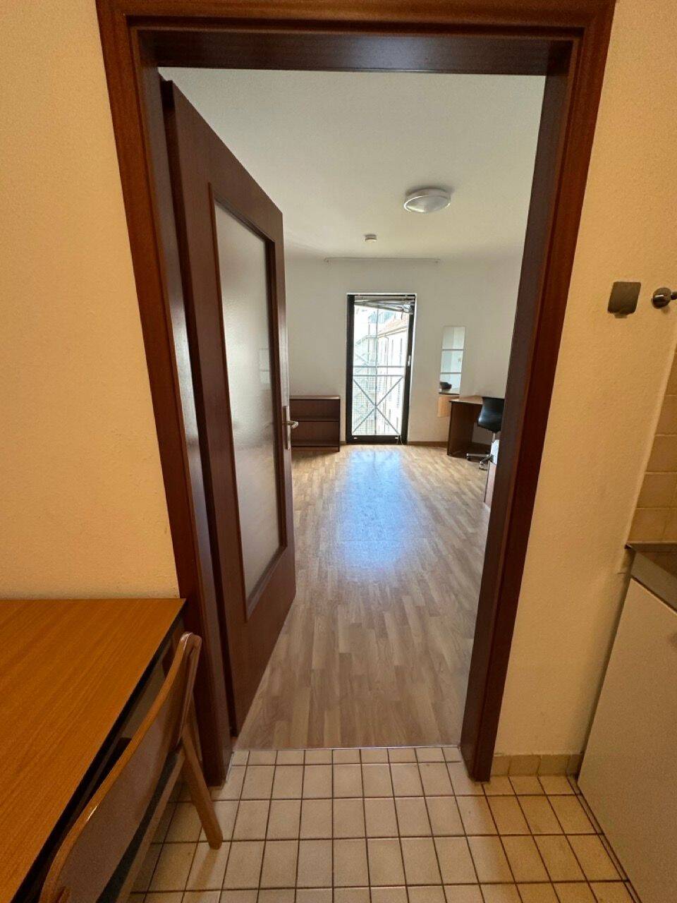 Perfekt für Studenten – möblierte 1-Zimmer Wohnung mit Einbauküche, 68199 Mannheim (Almenhof Neckarau)