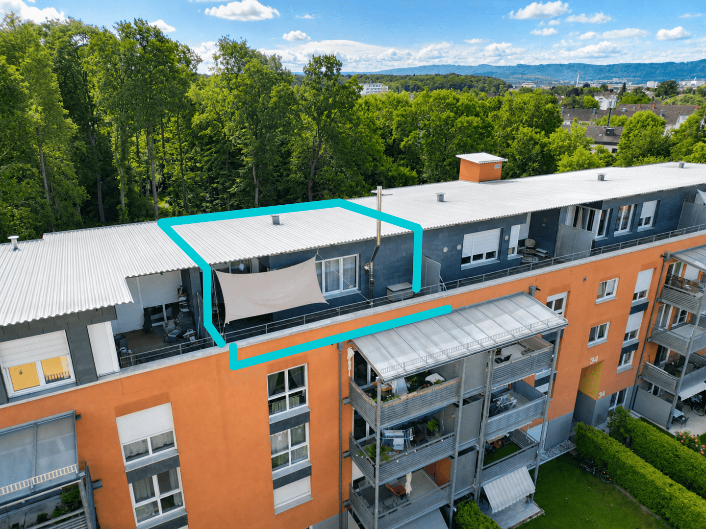 Penthouse mit großer Terrasse in ruhiger, grüner Wohnlage von Singen, 78224 Singen (Hohentwiel)