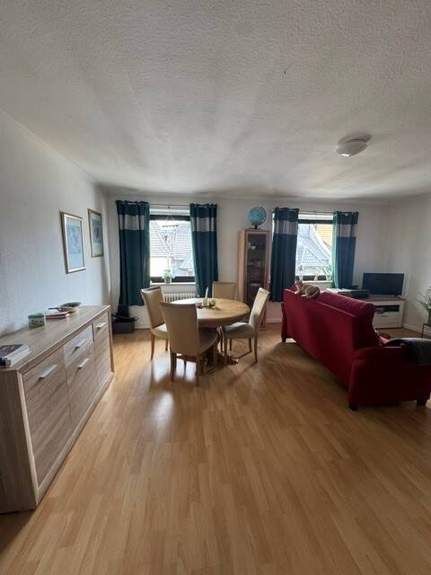 Lichtdurchflutetes Wohnen in ruhiger Lage – Charmante 3-Zimmer-Wohnung mit Balkon in Krefeld, 47799 Krefeld (Bockum Cracau Stadtmitte)