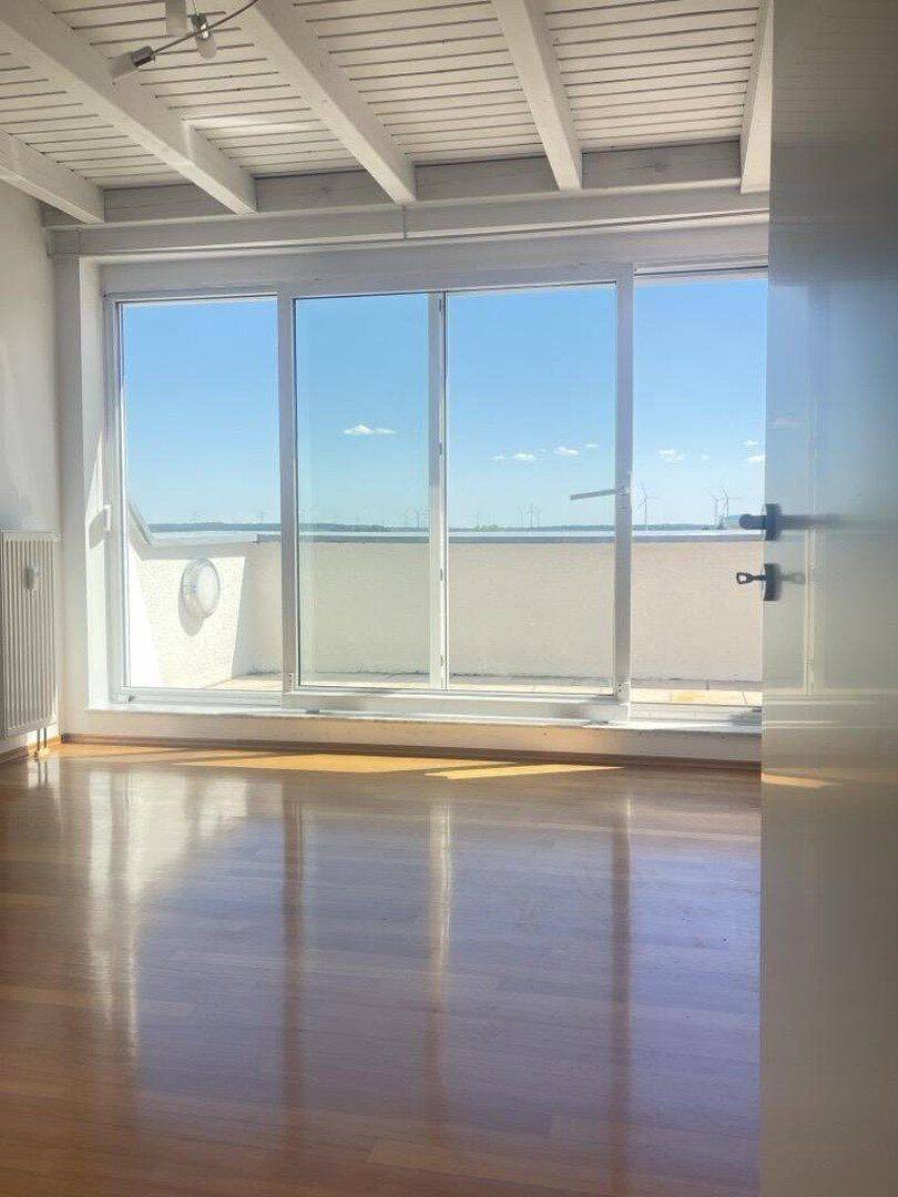 Galeriewohnung zum Wohlfühlen mit schöner Aussicht. Licht. Weite. Natur., 73432 Aalen