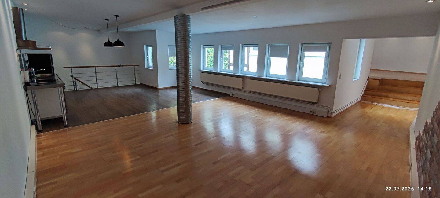 Living in a Loft, 60433 Frankfurt am Main (Bonames Dornbusch Eschersheim Frankfurter Berg Preungesheim)
