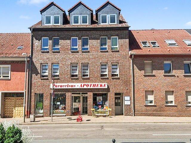 Attraktives Ärztehaus mit Apotheke und exklusiver Dachgeschosswohnung in Raguhn-Jeßnitz, 6779 Raguhn-Jeßnitz