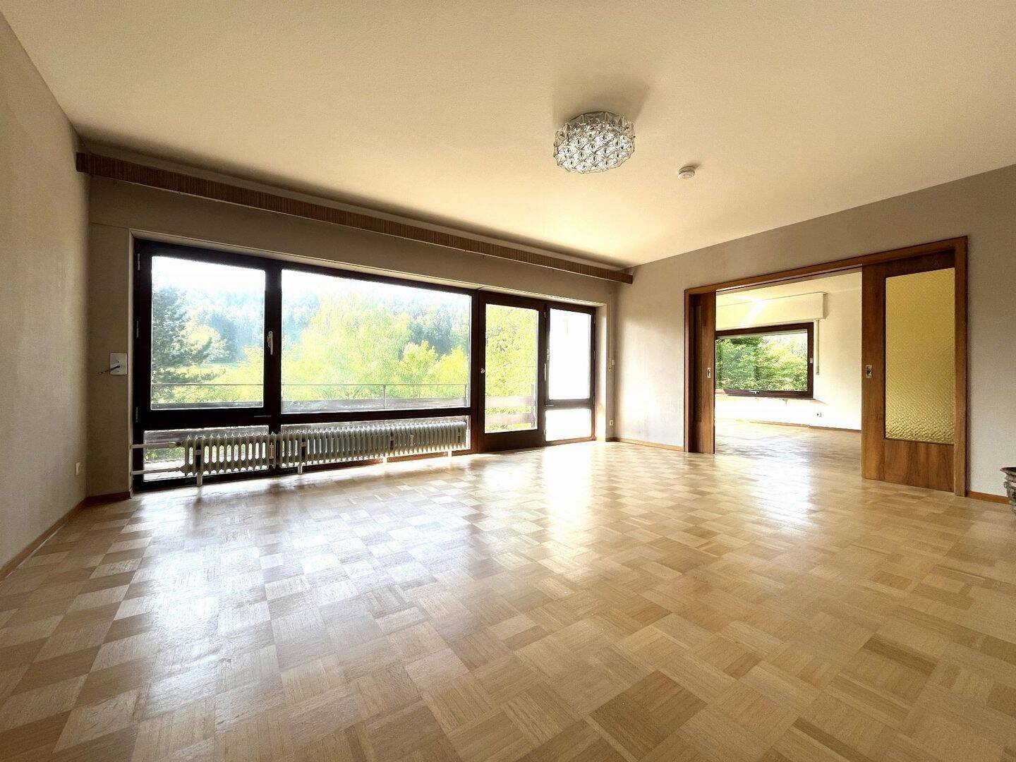 Hier haben Sie Ihre Ruhe! 4-Zimmer-Wohnung mit Balkon und Terrasse, 71134 Aidlingen