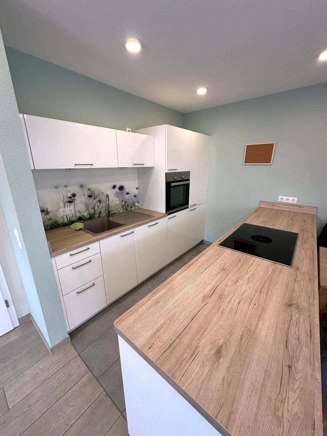 Moderne 2,5-Zimmer-Erdgeschosswohnung mit Terrasse in ruhiger Lage von Neuried-Ichenheim, 77743 Neuried