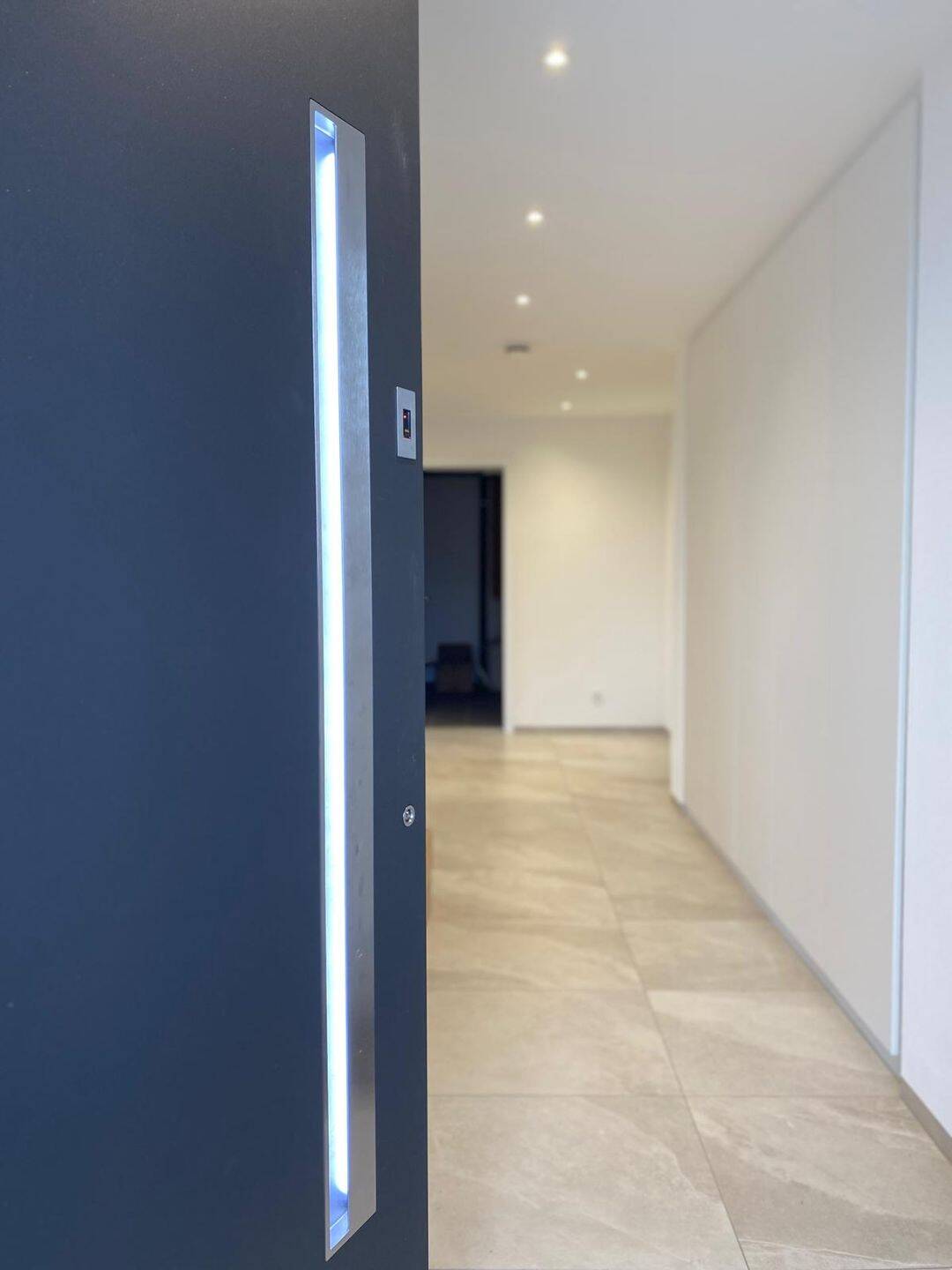 Sensationelle Neubau-Architektenvilla im Grünen mit Weitblick, Smart-Home, 97289 Thüngen