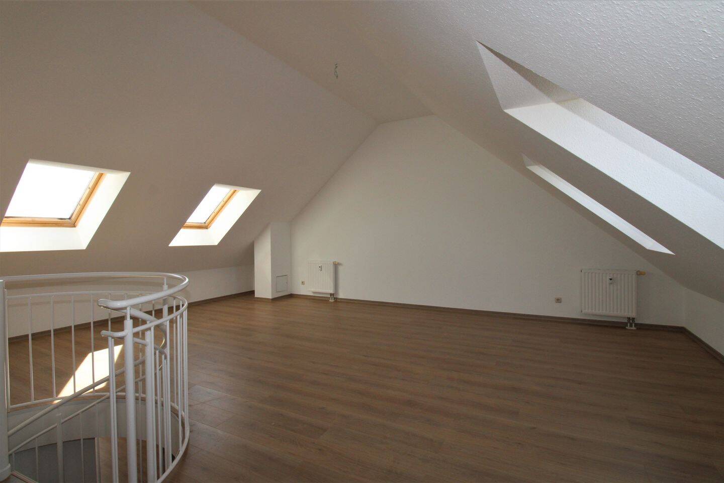 3-Zimmer-Maisonette-Wohnung in Liebertwolkwitz mit 2 Balkonen und Tiefgarage, 4288 Leipzig (Holzhausen Liebertwolkwitz)