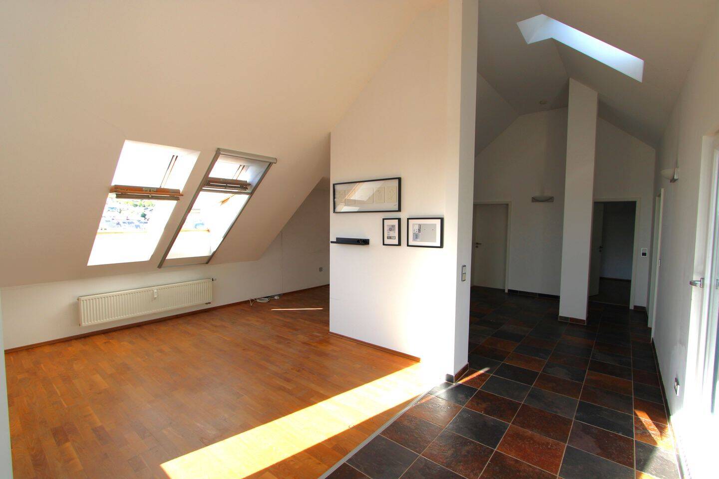 Außergewöhnliche Dachgeschosswohnung mit großzügigem Raumgefühl und Dachterrasse, 64372 Ober-Ramstadt