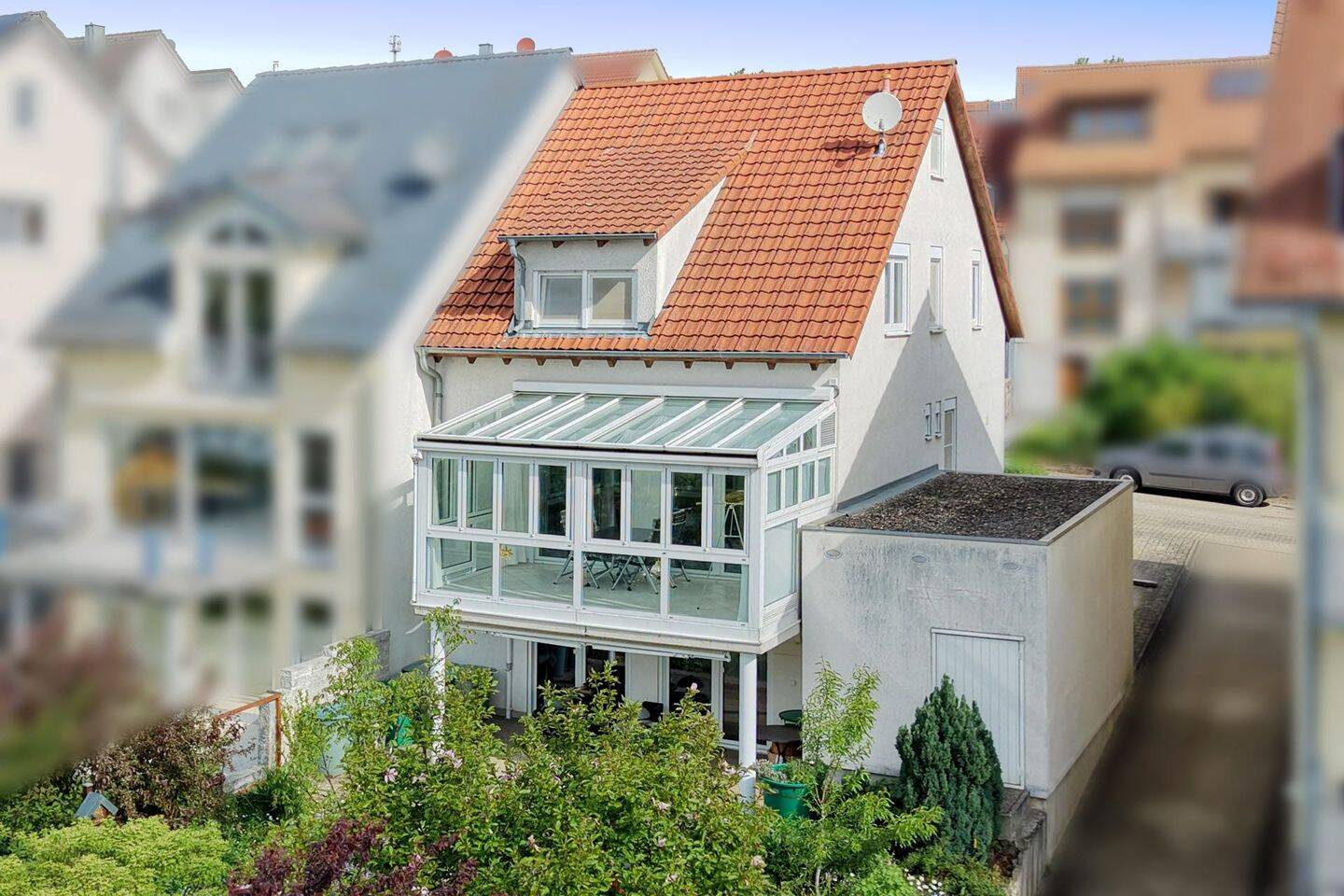 Leben mit Ausblick: Ruhige Doppelhaushälfte mit Gartenidylle, 76316 Malsch