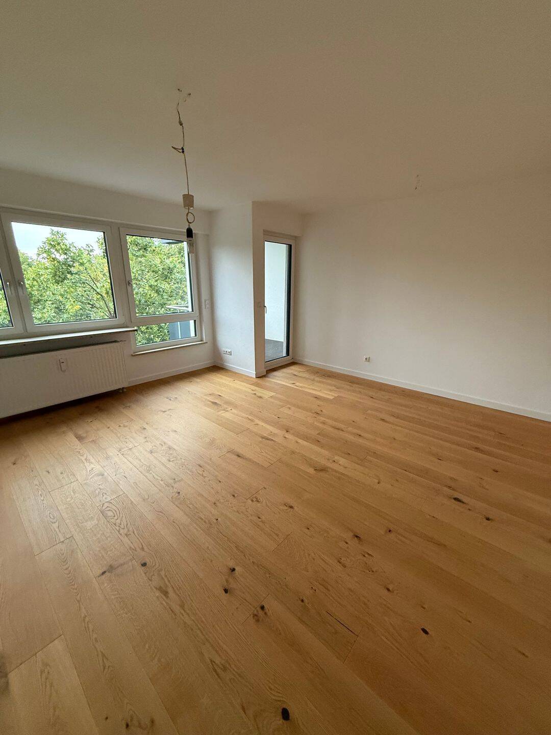 Moderne 3-Zimmer-Wohnung mit Balkon in München Milbertshofen-Am Hart, 80807 München (Milbertshofen-Am Hart Schwabing-Freimann)