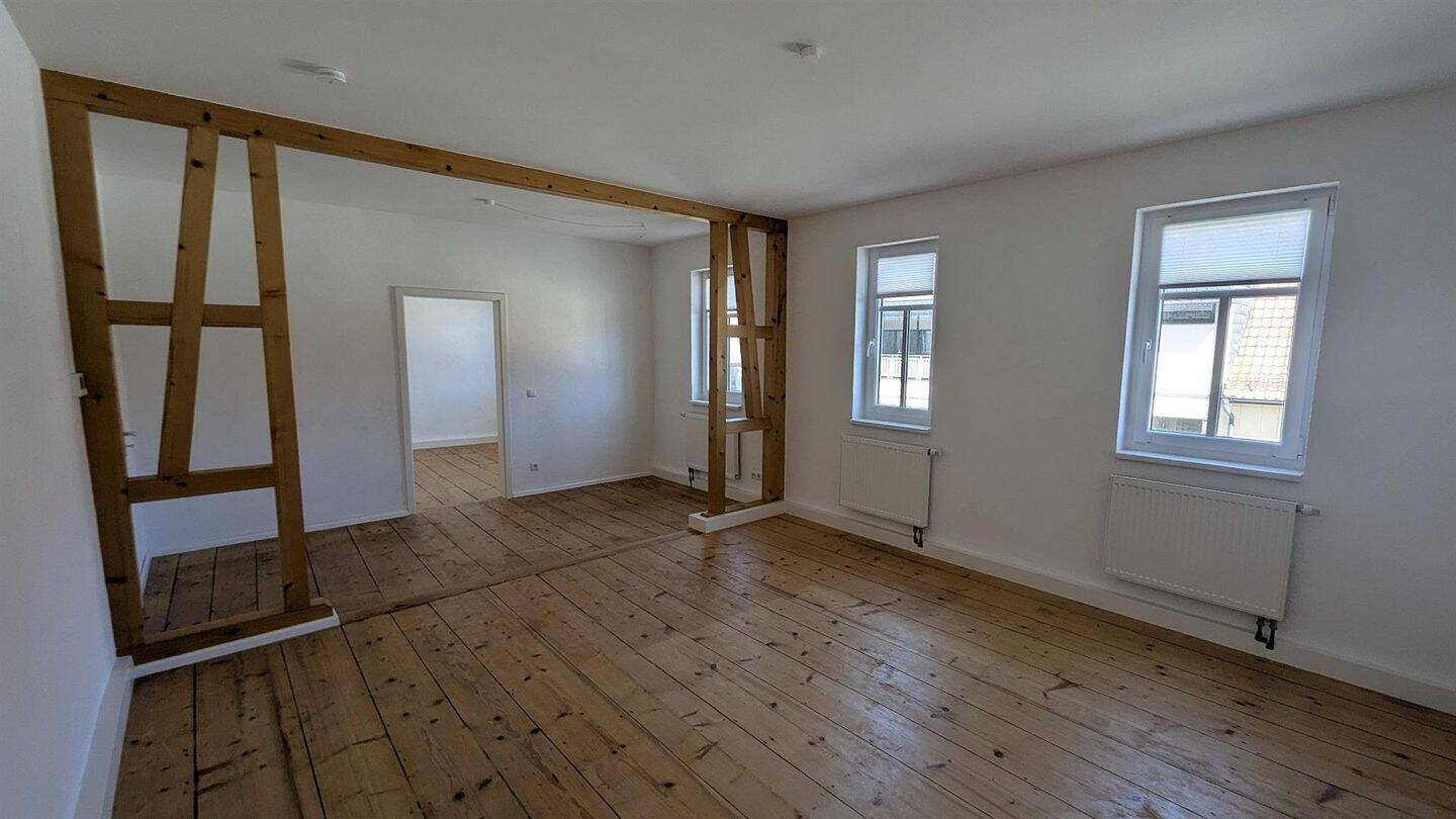 Schöne 3-Zimmer-Altbau-Wohnung mit eingerichteter Küche in Bad Rodach, 96476 Bad Rodach