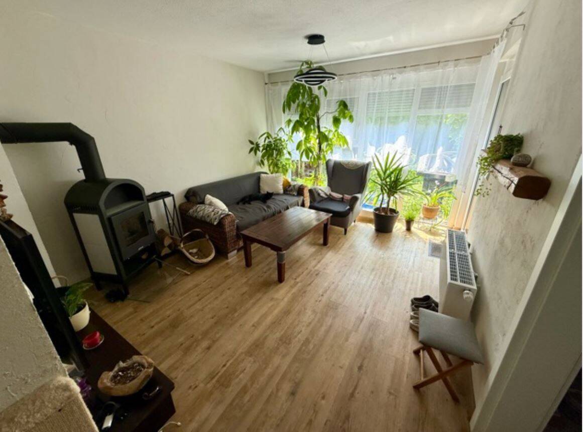 Bezugsfrei! Reihenhaus mit vielen Extras – Kamin, Klima etc.!, 6258 Schkopau