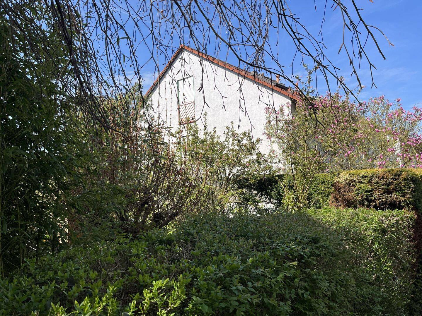 Gepflegtes Reihenendhaus in ruhiger Grünlage mit sonnigem Südgarten in Langensteinbach, 76307 Karlsbad