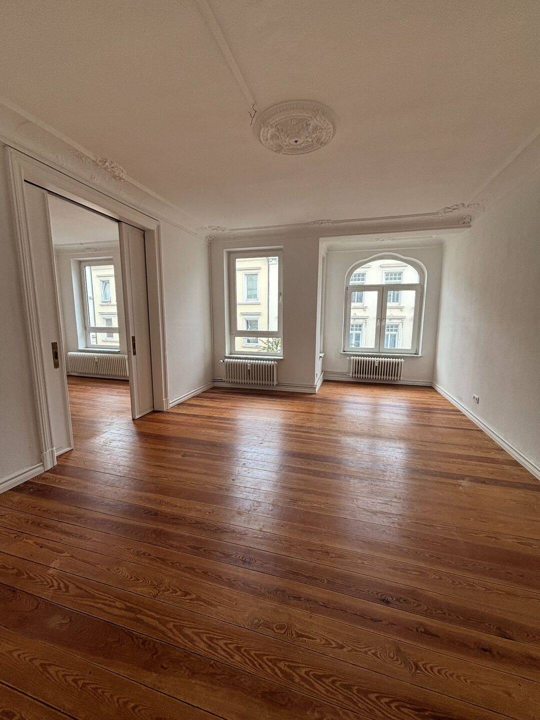Historischer Jugendstiltraum – Exklusive 5-Zimmer-Altbauwohnung aus dem Jahr 1900, 24937 Flensburg
